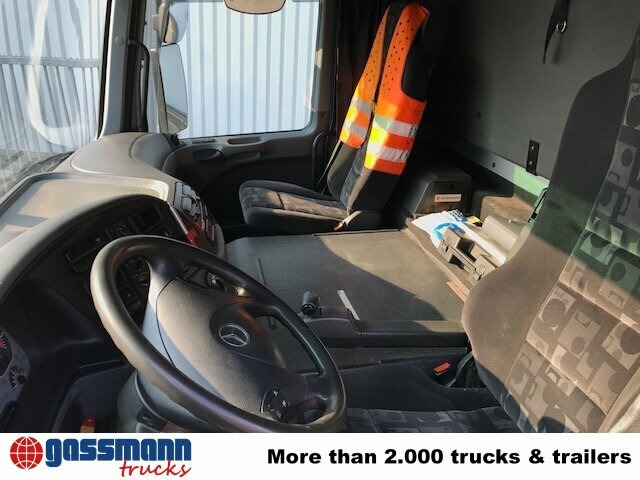 Mercedes-Benz Actros 1841 L 4x2, Esterer Tankaufbau ca. - شاحنة صهريج: صورة 5 Mercedes-Benz Actros 1841 L 4x2, Esterer Tankaufbau ca. - شاحنة صهريج: صورة 5