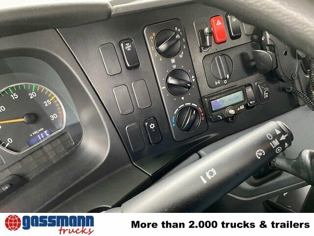 شاحنات مسطحة, شاحنة كرين Mercedes-Benz Axor 1833 L 4x2 mit Heckkran Hiab XS 133 K-2: صورة 7
