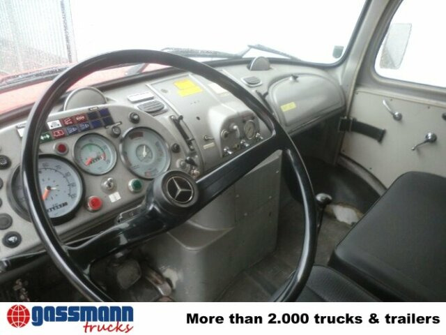 Mercedes-Benz LAK 1924 4x4 TLF, Feuerwehr - شاحنة حريق: صورة 2 Mercedes-Benz LAK 1924 4x4 TLF, Feuerwehr - شاحنة حريق: صورة 2