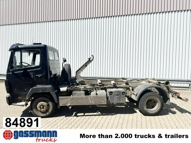 Mercedes-Benz LK 817 4x2/37, City-Abroller, 6-Zylinder Motor - شاحنة برافعة خطافية: صورة 1 Mercedes-Benz LK 817 4x2/37, City-Abroller, 6-Zylinder Motor - شاحنة برافعة خطافية: صورة 1