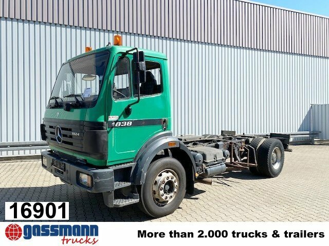 Mercedes-Benz SK 1924 L 4x2 - شاحنة برافعة خطافية: صورة 1 Mercedes-Benz SK 1924 L 4x2 - شاحنة برافعة خطافية: صورة 1