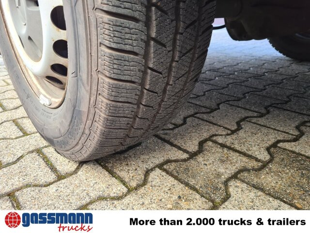 Mercedes-Benz Sprinter 316 KA 4x2, Rettungswagen - فان: صورة 2 Mercedes-Benz Sprinter 316 KA 4x2, Rettungswagen - فان: صورة 2