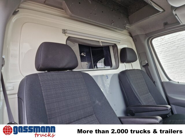 Mercedes-Benz Sprinter 516 CDI 4x2, Rettungswagen - فان: صورة 5 Mercedes-Benz Sprinter 516 CDI 4x2, Rettungswagen - فان: صورة 5