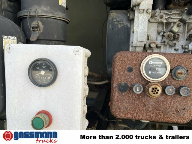 Renault Midliner S170 4x4, 6000l Wassertank - شاحنة صهريج: صورة 2 Renault Midliner S170 4x4, 6000l Wassertank - شاحنة صهريج: صورة 2