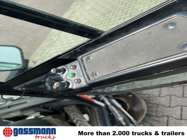 سياره كنس شوارع Schmidt Swingo Compact 200 4x2, Kehrmaschine: صورة 6 سياره كنس شوارع Schmidt Swingo Compact 200 4x2, Kehrmaschine: صورة 6