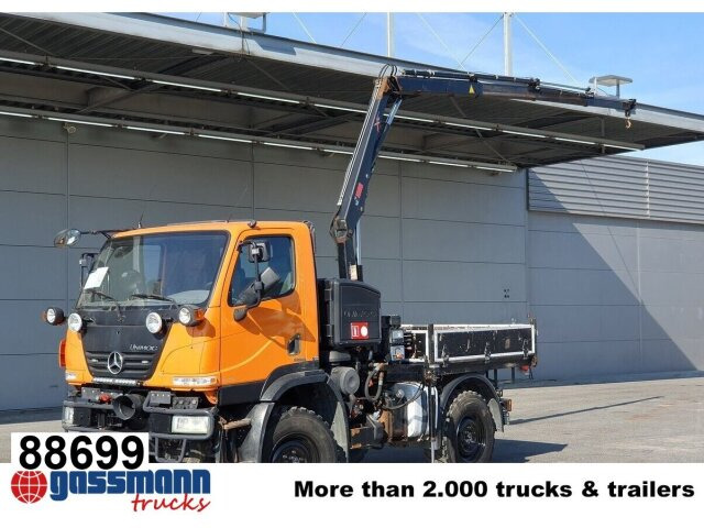 Unimog U 20 4x4, Zapfwelle, Kran Hiab 022D-3 HiDuo, - شاحنة توصيل مغلقة: صورة 1 Unimog U 20 4x4, Zapfwelle, Kran Hiab 022D-3 HiDuo, - شاحنة توصيل مغلقة: صورة 1