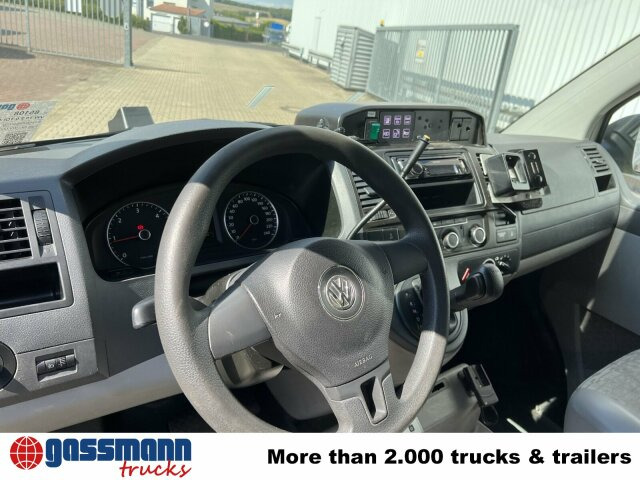 Volkswagen T5 2.0 TDI 4x2, Krankenwagen - سيارة إسعاف: صورة 4 Volkswagen T5 2.0 TDI 4x2, Krankenwagen - سيارة إسعاف: صورة 4