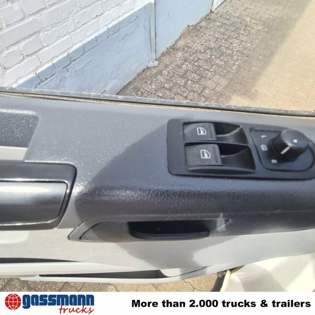 Volkswagen T5 2.0 TDI, Krankenwagen - سيارة إسعاف: صورة 5 Volkswagen T5 2.0 TDI, Krankenwagen - سيارة إسعاف: صورة 5