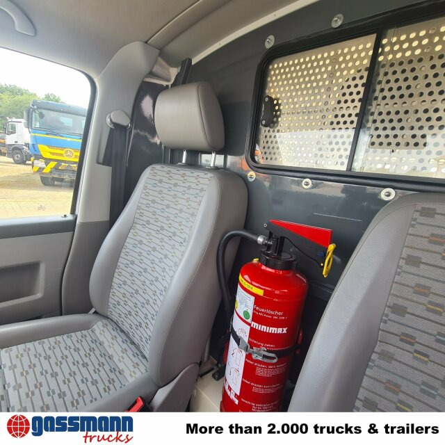 Volkswagen T5 2.0 TDI, Krankenwagen - سيارة إسعاف: صورة 2 Volkswagen T5 2.0 TDI, Krankenwagen - سيارة إسعاف: صورة 2