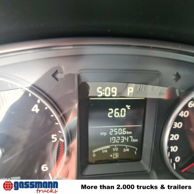 Volkswagen T5 2.0 TDI, Krankenwagen - سيارة إسعاف: صورة 3 Volkswagen T5 2.0 TDI, Krankenwagen - سيارة إسعاف: صورة 3