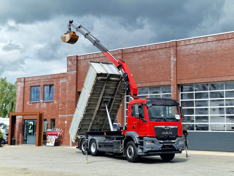 MAN TGS 26.360 6x4 Hydrodrive / Crane HMF1920K-RCS / 3 way tipper HMF / Low KM 110.700! - شاحنة كرين: صورة 1 MAN TGS 26.360 6x4 Hydrodrive / Crane HMF1920K-RCS / 3 way tipper HMF / Low KM 110.700! - شاحنة كرين: صورة 1