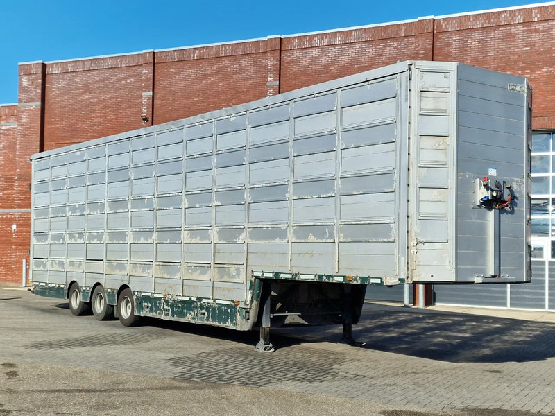 Pezzaioli 5 deck livestock trailer - Water & Ventilation - Loadlift - Folding floors - BPW Axle - 155M3 - نصف مقطورة للماشية: صورة 2 Pezzaioli 5 deck livestock trailer - Water & Ventilation - Loadlift - Folding floors - BPW Axle - 155M3 - نصف مقطورة للماشية: صورة 2