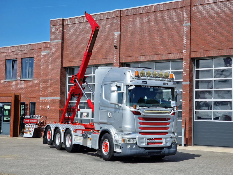 Scania R490 8x4*4 - HIAB XR24SL58 24T hooklift - Euro 6 - Full air - Steering axle - شاحنة برافعة خطافية: صورة 1 Scania R490 8x4*4 - HIAB XR24SL58 24T hooklift - Euro 6 - Full air - Steering axle - شاحنة برافعة خطافية: صورة 1