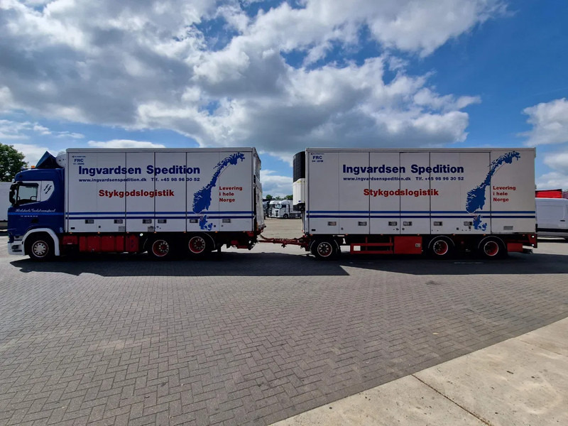 Scania R500 NGS B6X2NB / Trailer-Bygg 12-2004 / Frigobox Sidedoors / Rohrbahen / hooks - شاحنة ذات مبرد: صورة 4 Scania R500 NGS B6X2NB / Trailer-Bygg 12-2004 / Frigobox Sidedoors / Rohrbahen / hooks - شاحنة ذات مبرد: صورة 4