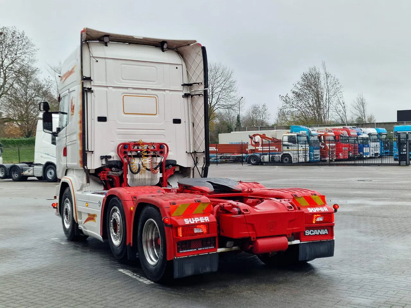 Scania R520 V8 Topline 6x2/4 - Full air - Steering - Euro 6 - Opti Cruise - - رأس تريلا: صورة 5 Scania R520 V8 Topline 6x2/4 - Full air - Steering - Euro 6 - Opti Cruise - - رأس تريلا: صورة 5