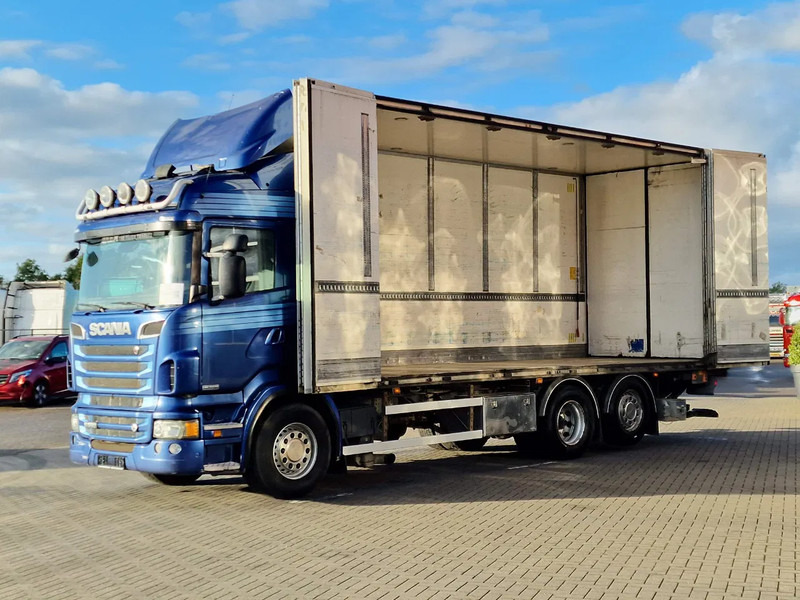 Scania R560 V8 Topline 6x2*4 - Frigo - Loadlift - Full air - Euro 5 - شاحنة متساوية الحرارة: صورة 4 Scania R560 V8 Topline 6x2*4 - Frigo - Loadlift - Full air - Euro 5 - شاحنة متساوية الحرارة: صورة 4