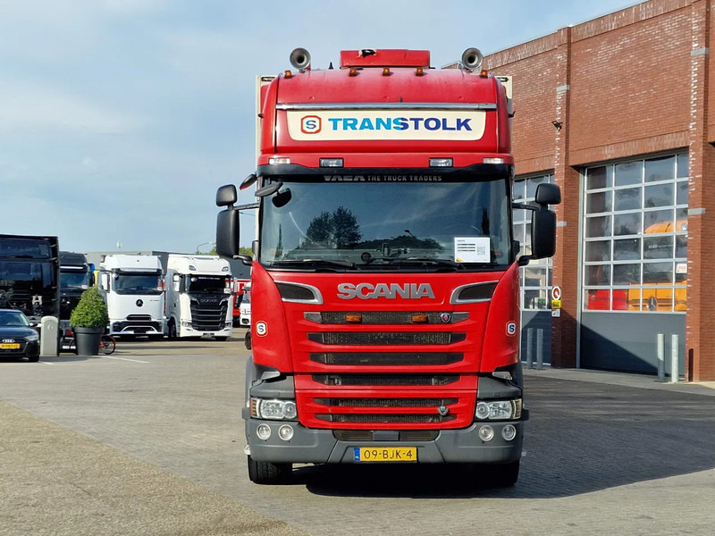 Scania R580 Topline 6x2*4 Frigo + Burg trailer - Retarder - Steering axle - Night clima - شاحنة ذات مبرد: صورة 2 Scania R580 Topline 6x2*4 Frigo + Burg trailer - Retarder - Steering axle - Night clima - شاحنة ذات مبرد: صورة 2
