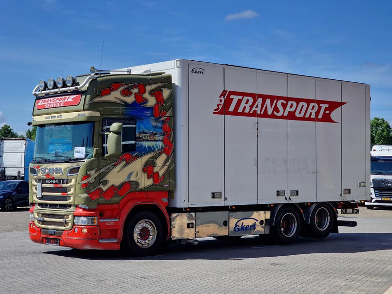 Scania R580 V8 Topline 6x2 - Box with sidedoors - Retarder - Full air - 4.55WB - شاحنة صندوقية: صورة 3 Scania R580 V8 Topline 6x2 - Box with sidedoors - Retarder - Full air - 4.55WB - شاحنة صندوقية: صورة 3