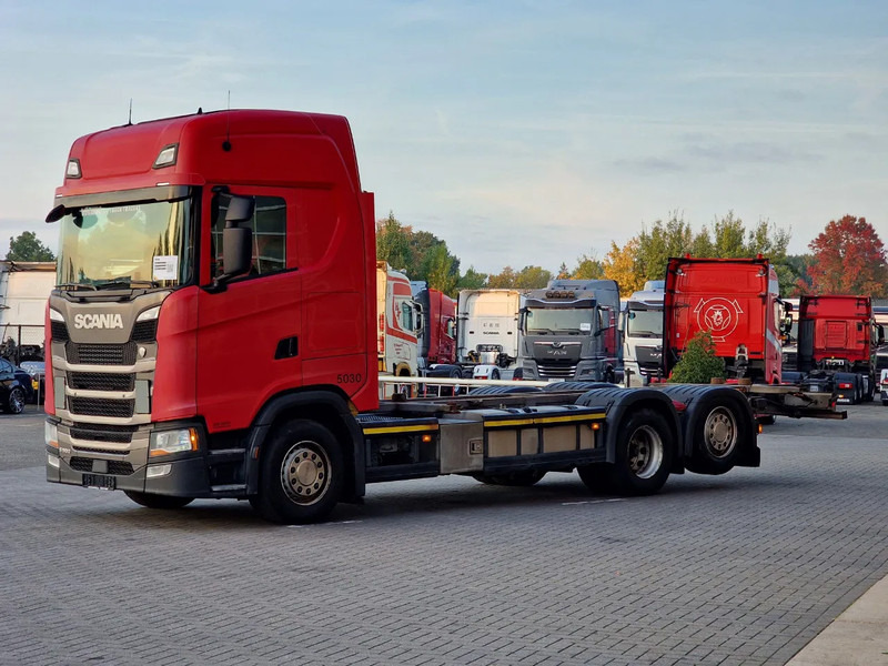 Scania S500 NGS Highline 6x2 - BDF - Full air - Navi - Retarder - ناقلة حاويات/ شاحنة حاويات: صورة 3 Scania S500 NGS Highline 6x2 - BDF - Full air - Navi - Retarder - ناقلة حاويات/ شاحنة حاويات: صورة 3