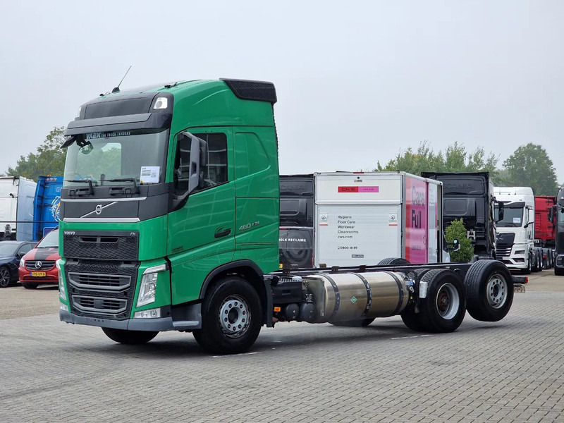 Volvo FH 13.460 Globetrotter 6x2 - Chassis - 4.60 WB - HUB Reduction - LNG - شاحنة بهيكل معدني للمقصورة: صورة 3 Volvo FH 13.460 Globetrotter 6x2 - Chassis - 4.60 WB - HUB Reduction - LNG - شاحنة بهيكل معدني للمقصورة: صورة 3