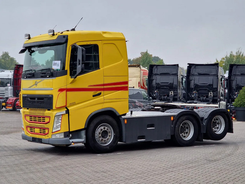 Volvo FH 13.500 6x4 - Lift axle - PTO/Hydraulic - Full air - Navi - - رأس تريلا: صورة 3 Volvo FH 13.500 6x4 - Lift axle - PTO/Hydraulic - Full air - Navi - - رأس تريلا: صورة 3