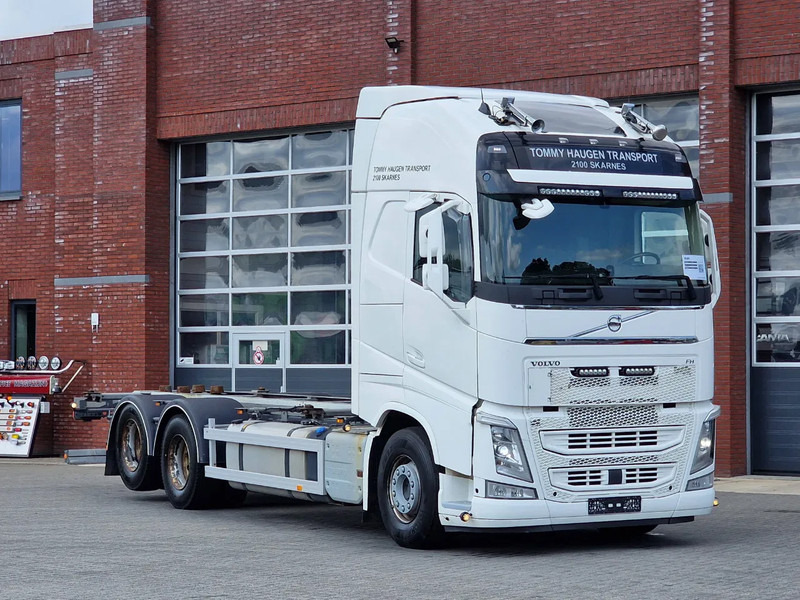 Volvo FH 13.500 Globetrotter XL 6x2 - BDF - Retarder - I parkcool - Full air - 4.90 WB - ناقلة حاويات/ شاحنة حاويات: صورة 1 Volvo FH 13.500 Globetrotter XL 6x2 - BDF - Retarder - I parkcool - Full air - 4.90 WB - ناقلة حاويات/ شاحنة حاويات: صورة 1