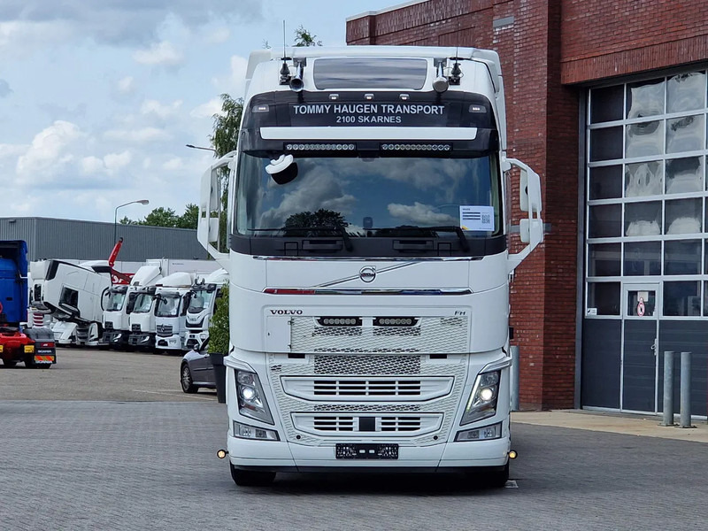 Volvo FH 13.500 Globetrotter XL 6x2 - BDF - Retarder - I parkcool - Full air - 4.90 WB - ناقلة حاويات/ شاحنة حاويات: صورة 2 Volvo FH 13.500 Globetrotter XL 6x2 - BDF - Retarder - I parkcool - Full air - 4.90 WB - ناقلة حاويات/ شاحنة حاويات: صورة 2