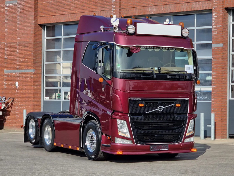 Volvo FH 13.540 Lowroof 6x2 - Show truck - Custom interior - Full air suspension - I parkcool - VEB+ - رأس تريلا: صورة 1 Volvo FH 13.540 Lowroof 6x2 - Show truck - Custom interior - Full air suspension - I parkcool - VEB+ - رأس تريلا: صورة 1