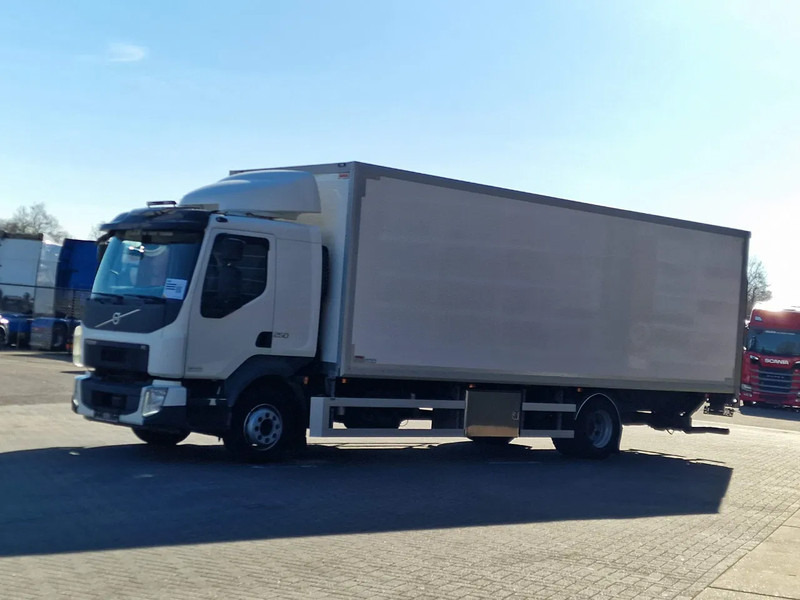 Volvo FL 250 4x2 Box truck, loading lift, 12T - شاحنة صندوقية: صورة 3 Volvo FL 250 4x2 Box truck, loading lift, 12T - شاحنة صندوقية: صورة 3