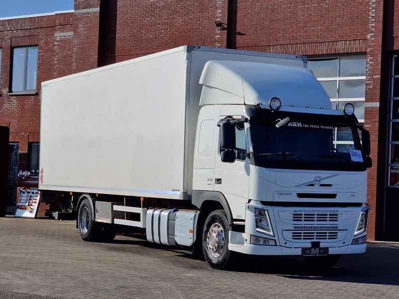 Volvo FM 330 4x2 - Carrier MT 18 Frigo - Loadlift - Full air - Sleepercab - شاحنة ذات مبرد: صورة 1 Volvo FM 330 4x2 - Carrier MT 18 Frigo - Loadlift - Full air - Sleepercab - شاحنة ذات مبرد: صورة 1