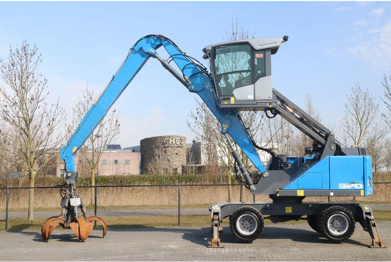 Fuchs MHL 320 | PEEL GRAB | UMSCHLAG | GOOD TIRES - آلة التعامل مع النفايات: صورة 1 Fuchs MHL 320 | PEEL GRAB | UMSCHLAG | GOOD TIRES - آلة التعامل مع النفايات: صورة 1