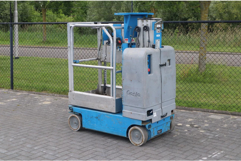 Genie GR-12 | 5.45 METER | 227 KG | MULTIPLE UNITS - منصة جومحمولةية: صورة 3 Genie GR-12 | 5.45 METER | 227 KG | MULTIPLE UNITS - منصة جومحمولةية: صورة 3