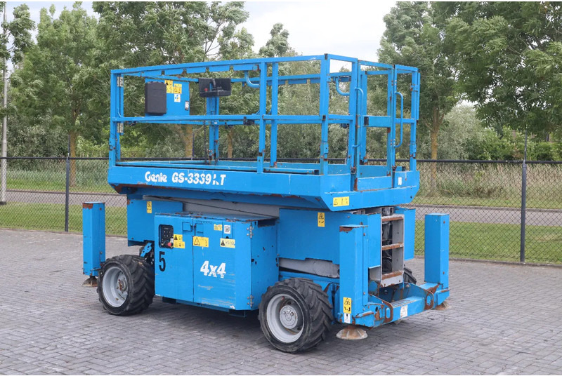 Genie GS-3369 RT | 12 METER | 454 kg - مرفاع مقصي: صورة 2 Genie GS-3369 RT | 12 METER | 454 kg - مرفاع مقصي: صورة 2