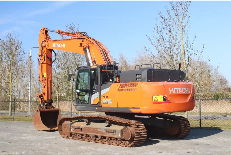 Hitachi ZX300 LC-7 | BUCKET | QUICK COUPLER | GOOD U/C! - حفار زاحف: صورة 3 Hitachi ZX300 LC-7 | BUCKET | QUICK COUPLER | GOOD U/C! - حفار زاحف: صورة 3
