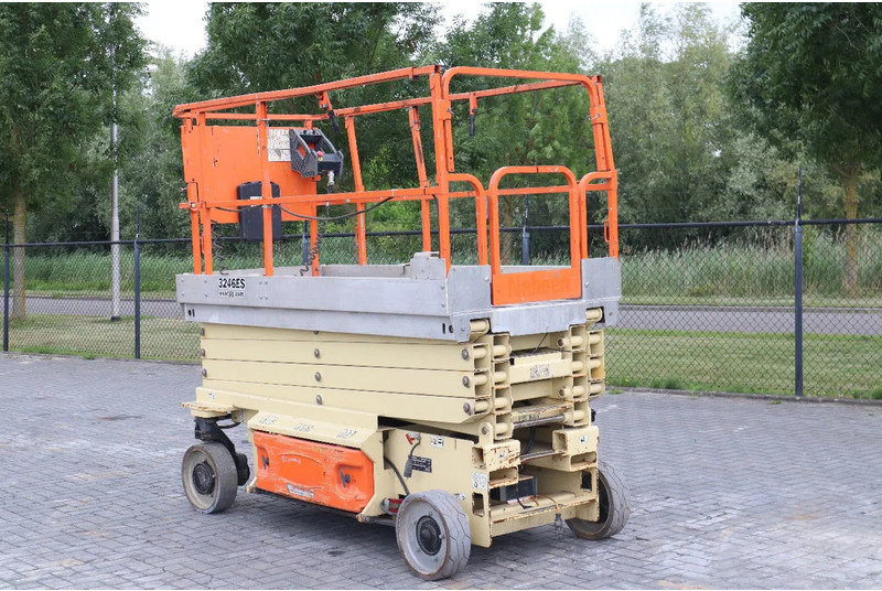 JLG 3246 ES | 12 METER | 320 KG - مرفاع مقصي: صورة 3 JLG 3246 ES | 12 METER | 320 KG - مرفاع مقصي: صورة 3