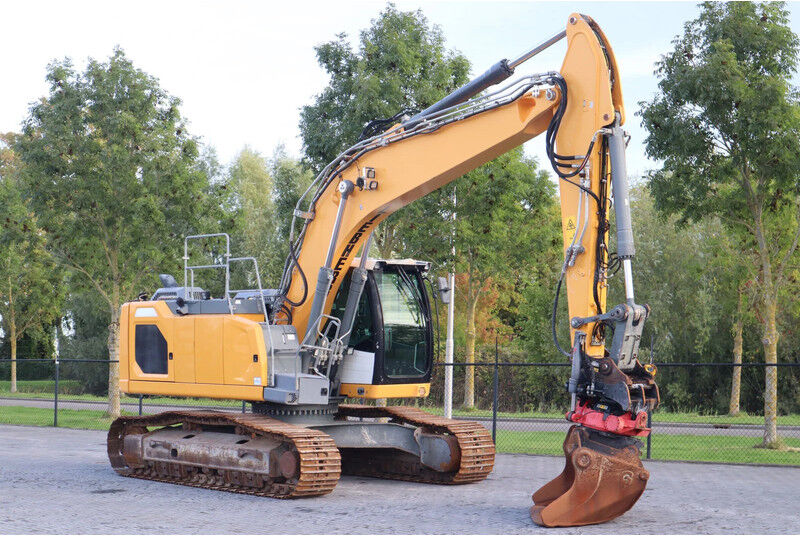 Liebherr R924 WLC | ROTOTILT R8 | BUCKET | - حفار زاحف: صورة 5 Liebherr R924 WLC | ROTOTILT R8 | BUCKET | - حفار زاحف: صورة 5