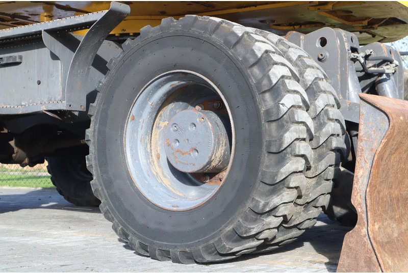 حفار ذو عجلات New Holland MH CITY | TILT BUCKET | QUICK COUPLER | DOZER BLADE: صورة 8 حفار ذو عجلات New Holland MH CITY | TILT BUCKET | QUICK COUPLER | DOZER BLADE: صورة 8