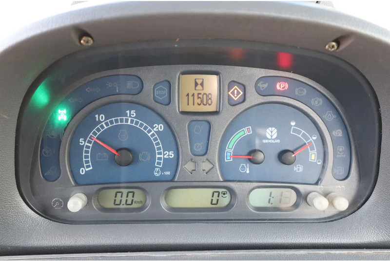 جرار New Holland TS135A | 40 KM/H | 4X4 | SUPERSTEER: صورة 19