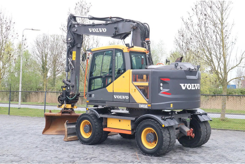 Volvo EWR 150 E | ROTOTILT | BUCKET | TRAILER HYDR - حفار ذو عجلات: صورة 3 Volvo EWR 150 E | ROTOTILT | BUCKET | TRAILER HYDR - حفار ذو عجلات: صورة 3