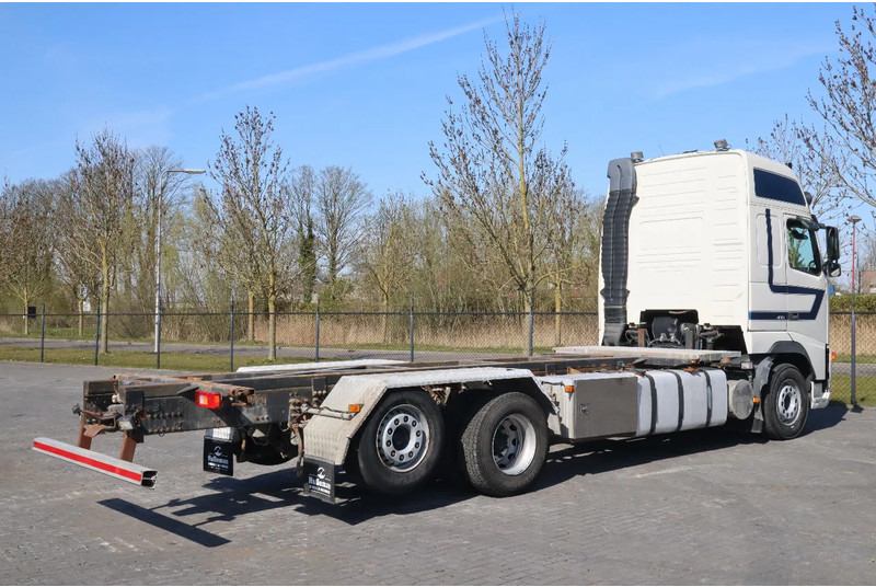 Volvo FH 460 | 6X2 | MANUAL | BDF | RETARDER | EURO 3 - ناقلة حاويات/ شاحنة حاويات: صورة 5 Volvo FH 460 | 6X2 | MANUAL | BDF | RETARDER | EURO 3 - ناقلة حاويات/ شاحنة حاويات: صورة 5
