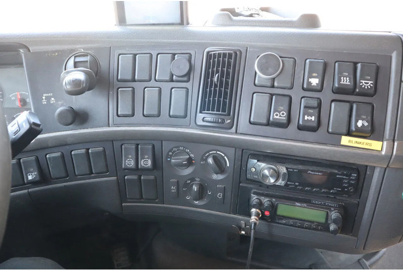 شاحنة بهيكل معدني للمقصورة Volvo FH 460 | 6X2 | MANUAL | BDF | RETARDER | EURO 3: صورة 15