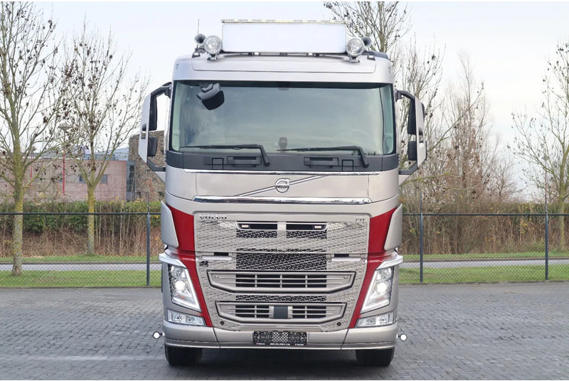 Volvo FH 540 | 6X4 | TANDEMLIFT | RETARDER | 80 TON | BIG AXLES | EURO 6 - رأس تريلا: صورة 2 Volvo FH 540 | 6X4 | TANDEMLIFT | RETARDER | 80 TON | BIG AXLES | EURO 6 - رأس تريلا: صورة 2