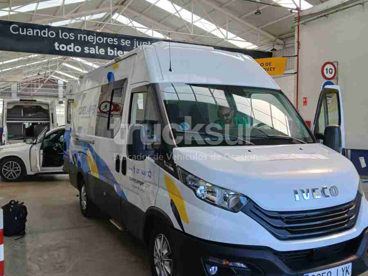 IVECO 35S16 CAMPER - شاحنة بصندوق مغلق: صورة 1 IVECO 35S16 CAMPER - شاحنة بصندوق مغلق: صورة 1