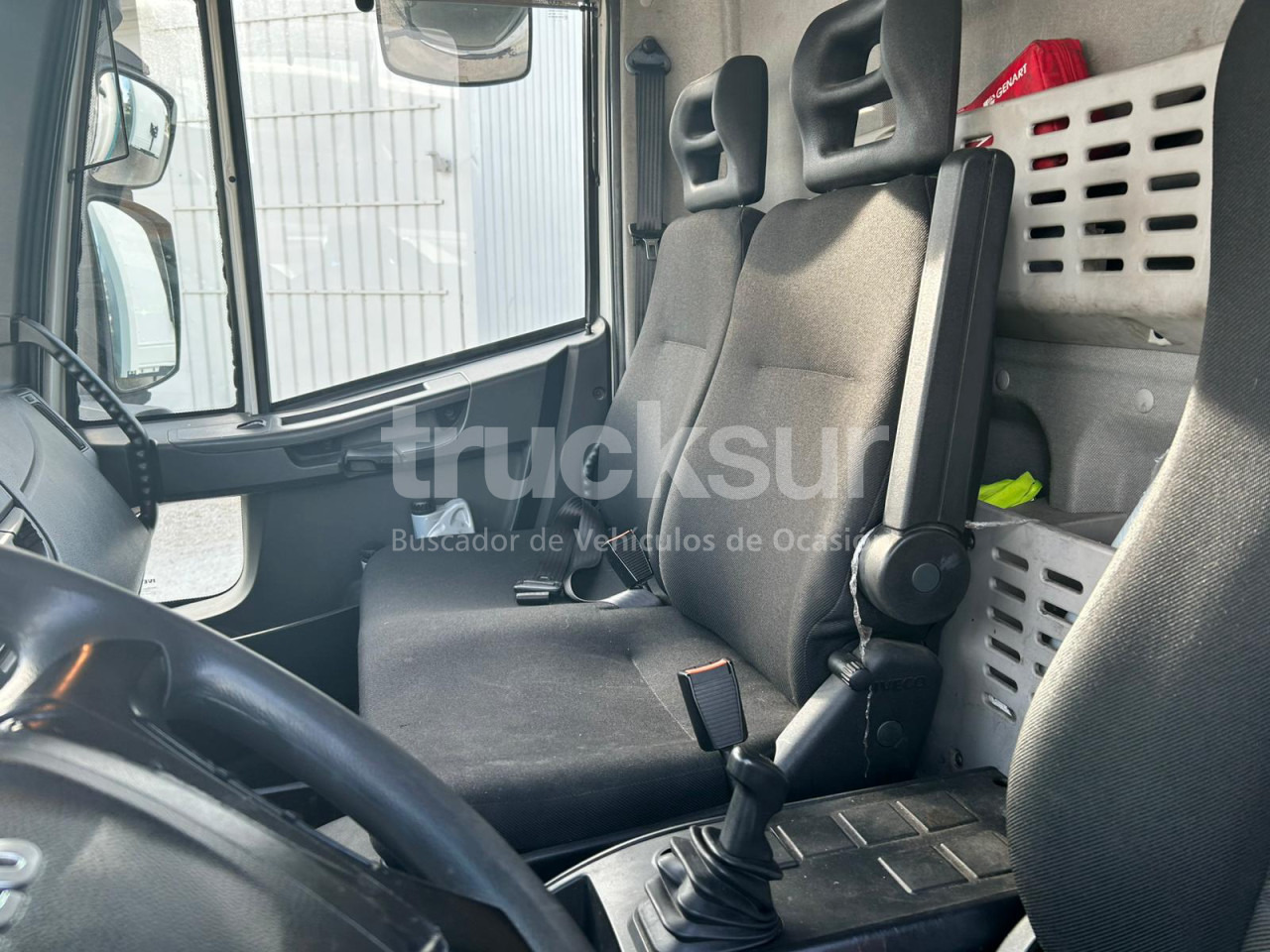 IVECO EUROCARGO ML160-250 - شاحنة ذات ستائر جانبية: صورة 5 IVECO EUROCARGO ML160-250 - شاحنة ذات ستائر جانبية: صورة 5