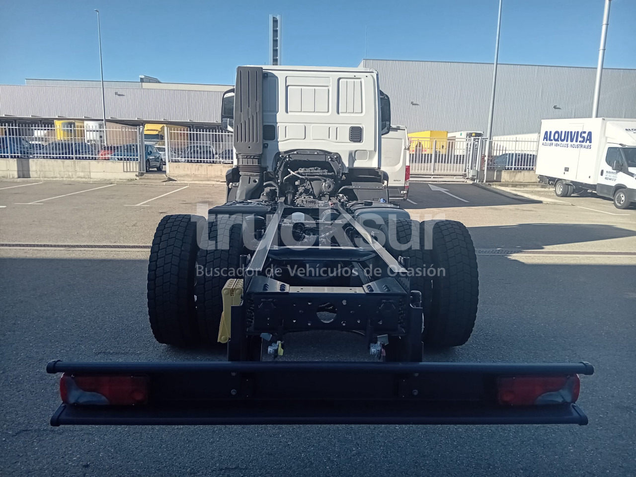 IVECO X-WAY 420 - شاحنة بهيكل معدني للمقصورة: صورة 3 IVECO X-WAY 420 - شاحنة بهيكل معدني للمقصورة: صورة 3