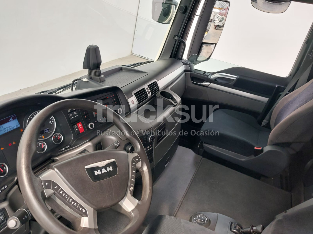 MAN TGS35.400 8X2*6 - شاحنة بهيكل معدني للمقصورة: صورة 5 MAN TGS35.400 8X2*6 - شاحنة بهيكل معدني للمقصورة: صورة 5