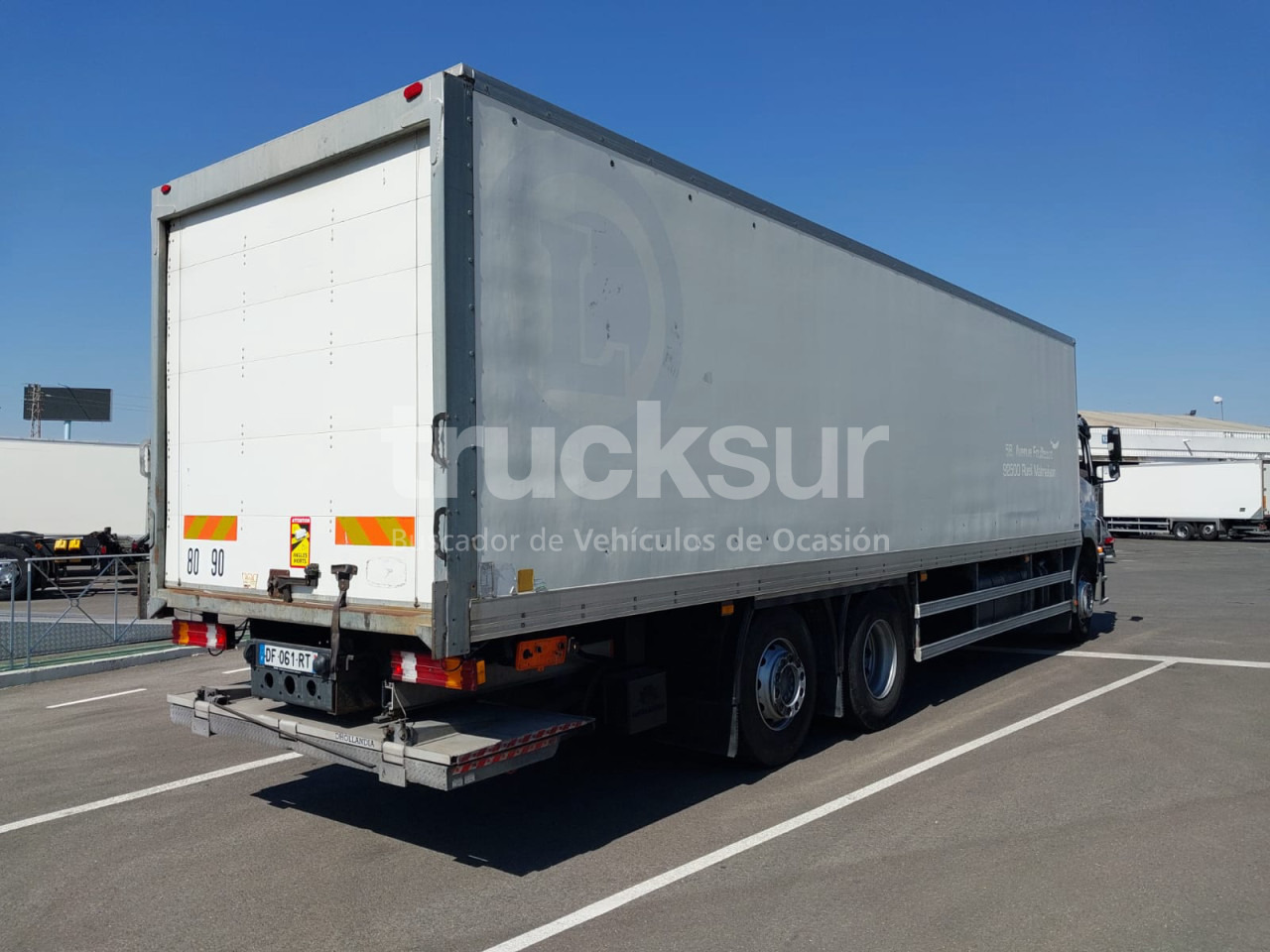 MERCEDES AXOR 2529 ejes 6x2*4 - شاحنة صندوقية: صورة 4 MERCEDES AXOR 2529 ejes 6x2*4 - شاحنة صندوقية: صورة 4