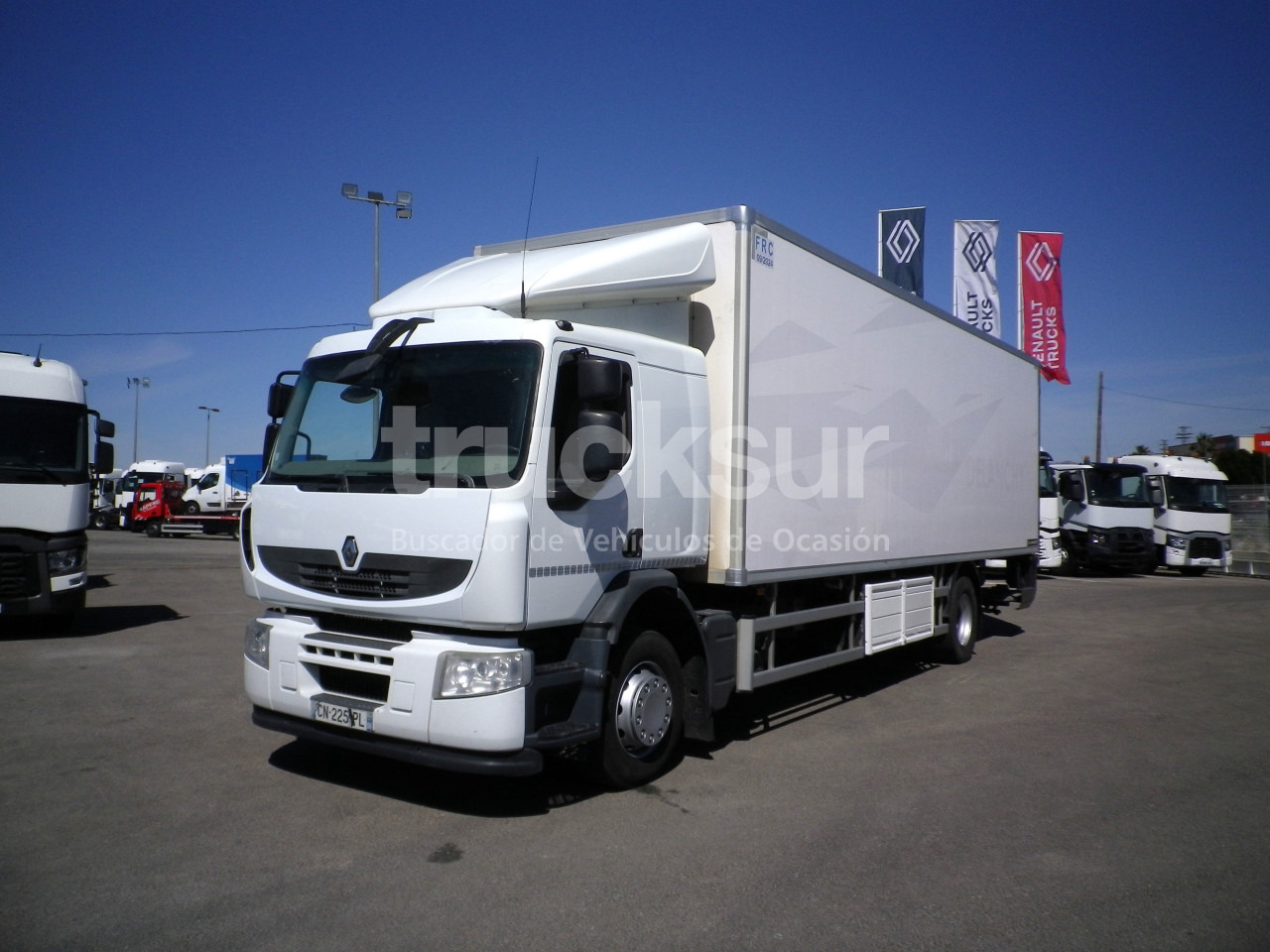 RENAULT PREMIUM 270.18 - شاحنة ذات مبرد: صورة 1 RENAULT PREMIUM 270.18 - شاحنة ذات مبرد: صورة 1