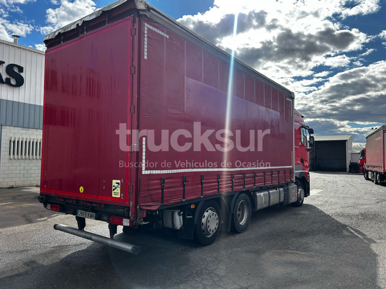 RENAULT T480 HIGH SLEEPER CAB 6X2*4 ejes 6x2*4 - شاحنة ذات ستائر جانبية: صورة 3 RENAULT T480 HIGH SLEEPER CAB 6X2*4 ejes 6x2*4 - شاحنة ذات ستائر جانبية: صورة 3