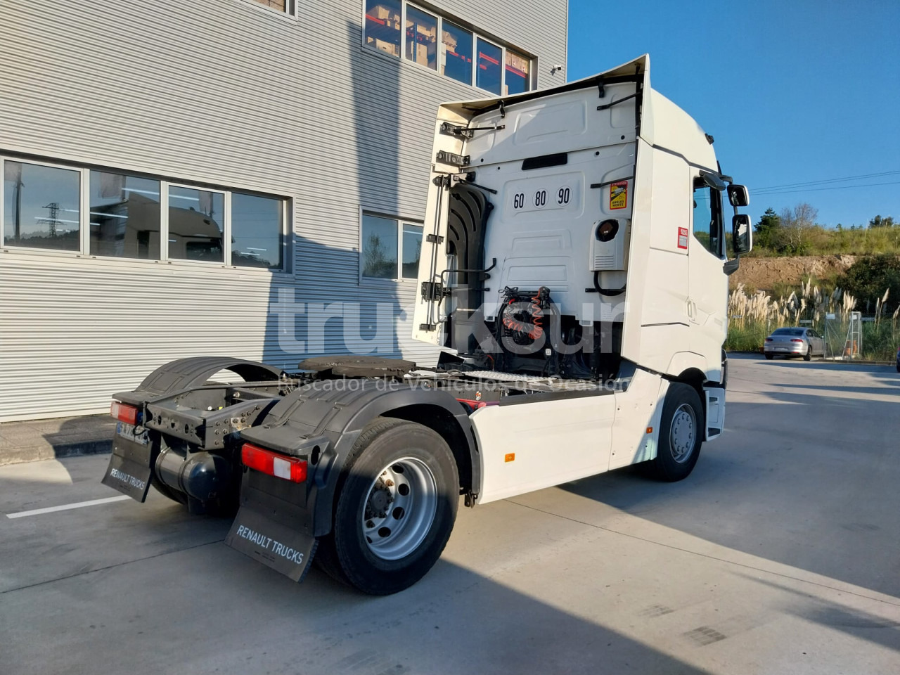 RENAULT T520 HIGH SLEEPER CAB - رأس تريلا: صورة 5 RENAULT T520 HIGH SLEEPER CAB - رأس تريلا: صورة 5